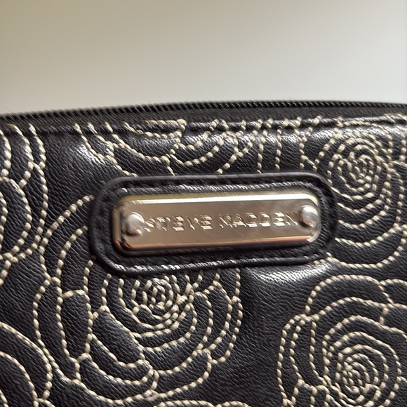 Steve Madden Black Floral Faux Wallet - Picture 7 of 8